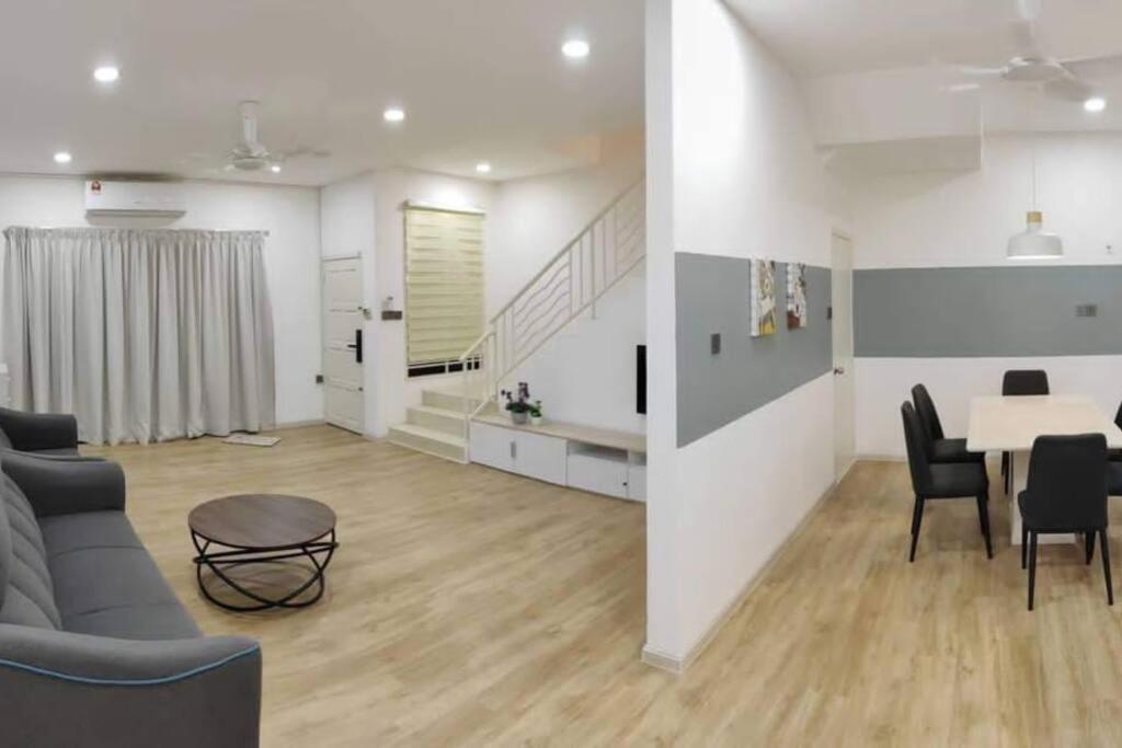 T House Nearby Kuantan East Coast Shopping Mall Luaran gambar